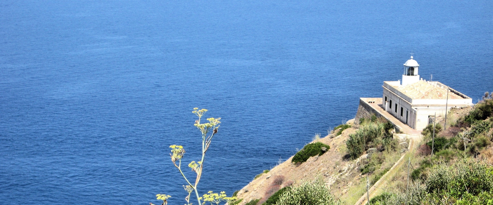 USTICA - ULTIMO PARADISO